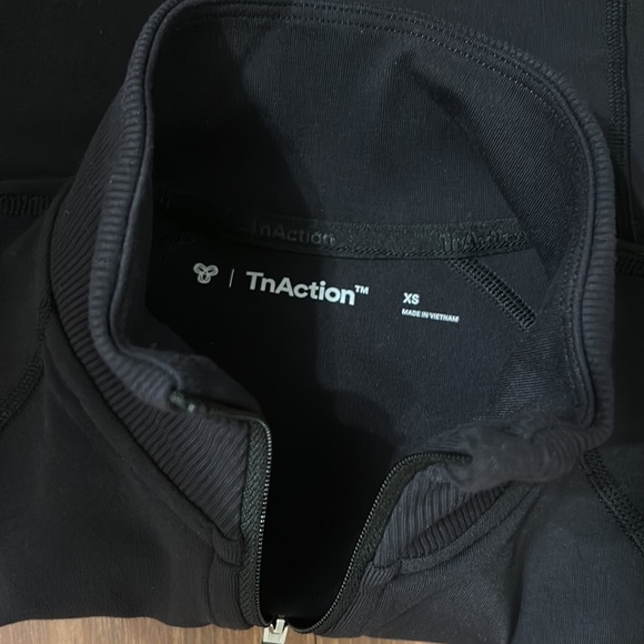 Black TNA Svelte Zip-Up. Brand new with tags!!! - Picture 6 of 8